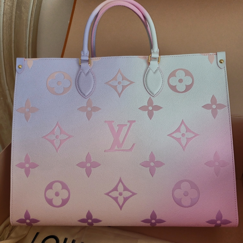 Louis Vuitton Sunrise Onthego GM Bag Giant Flower Monogram Canvas Limited Edit.